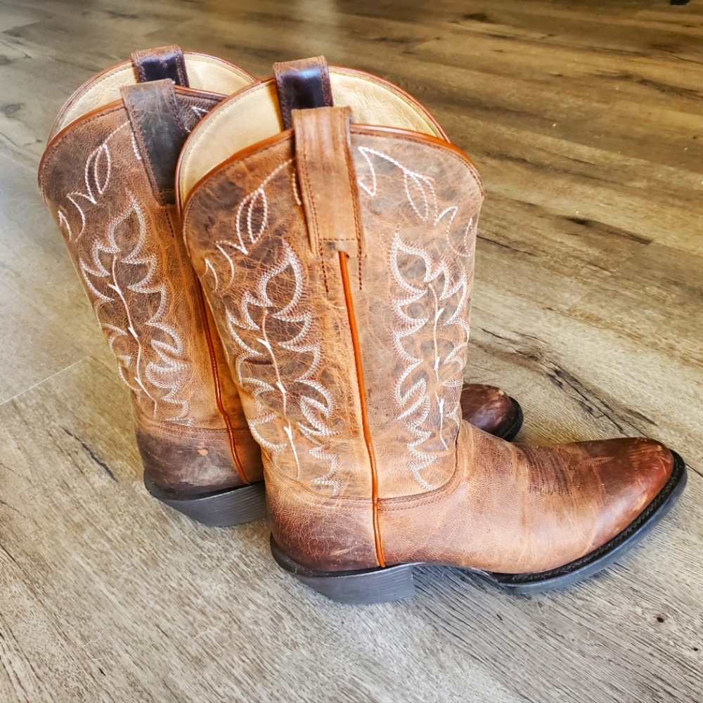 Shyanne Womens size 10 brown tan cowboy boots